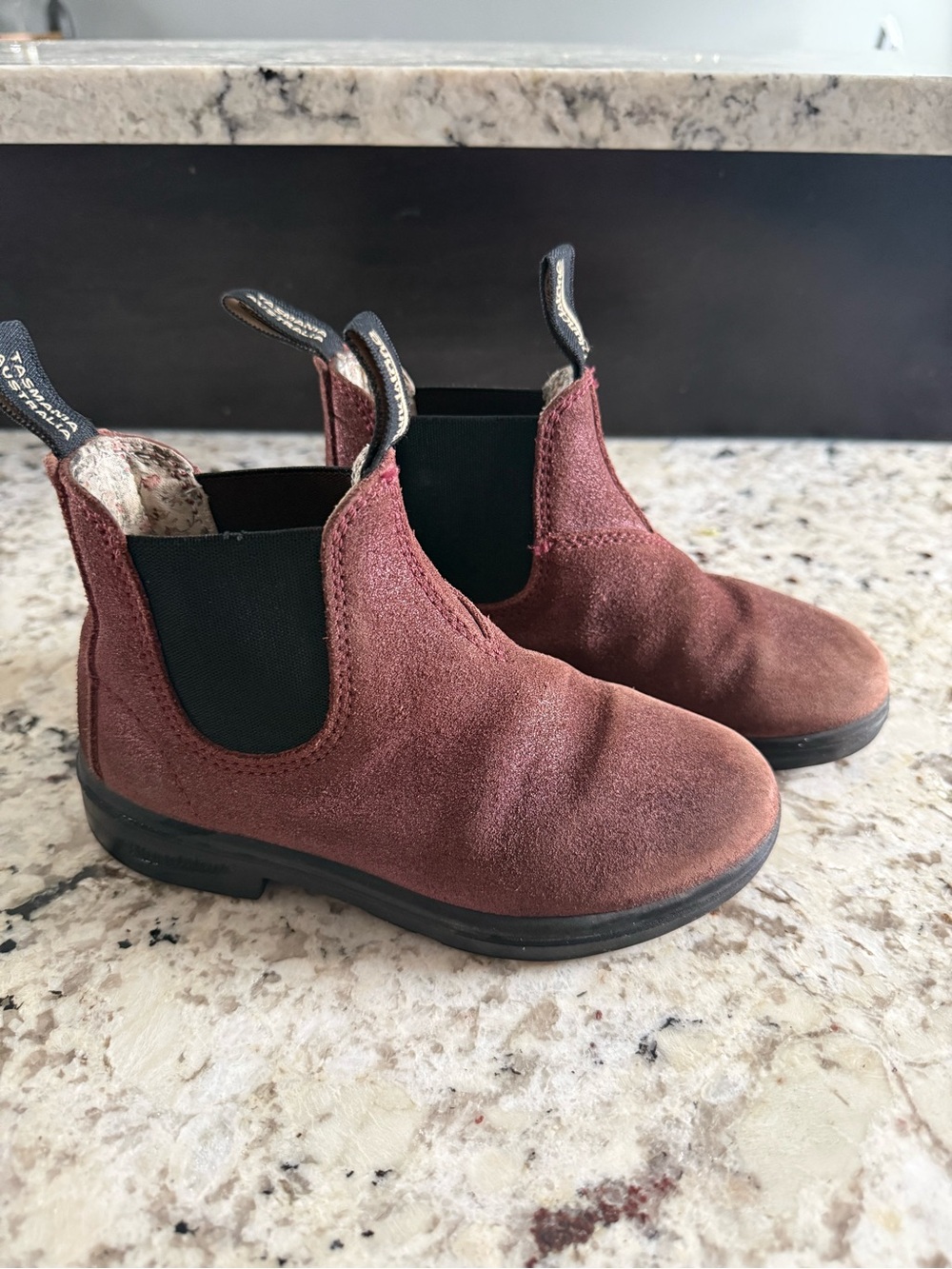 Blundstone Kids Burgundy Suede Chelsea Boots